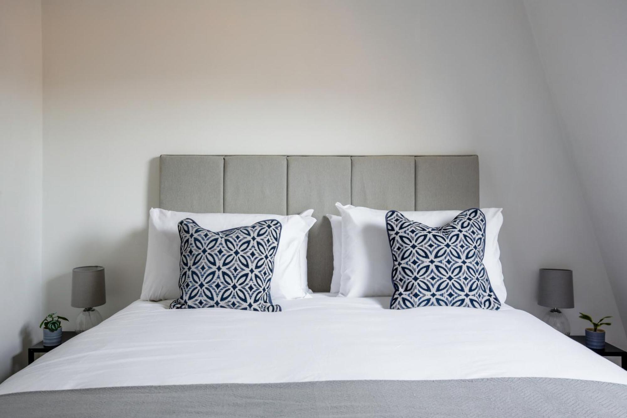 Chester Stays - Best Value Apartment With Free Parking In The Heart Of Честер Экстерьер фото